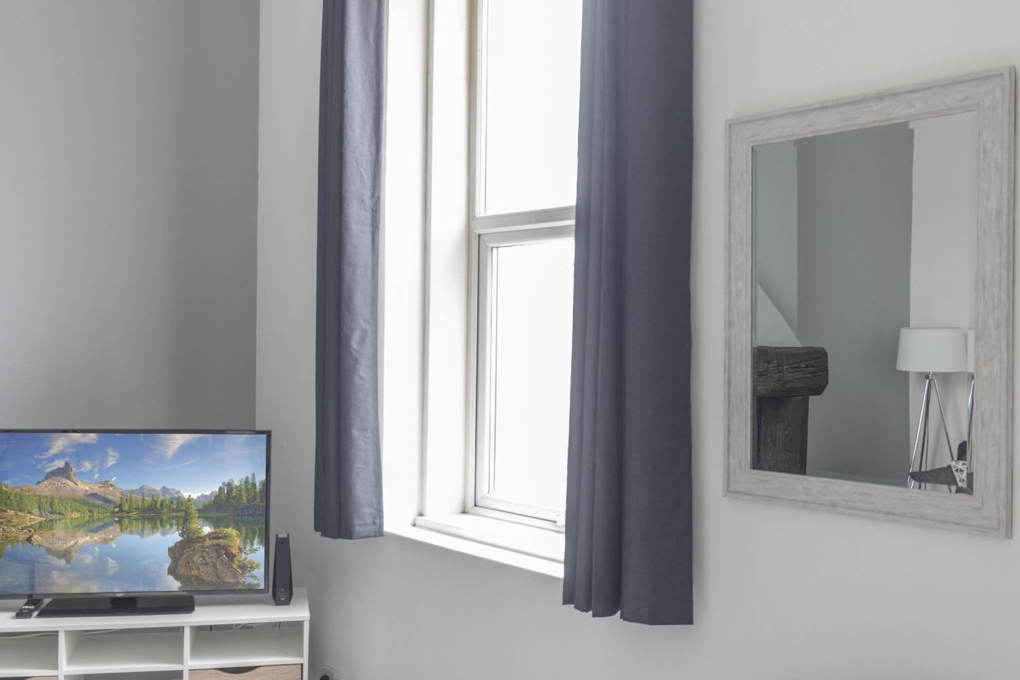 Alexandra - Large 3 Bed Perfect For Contractors, Free Parking, Fast Wifi And Great Value! Apartment Plymouth Luaran gambar